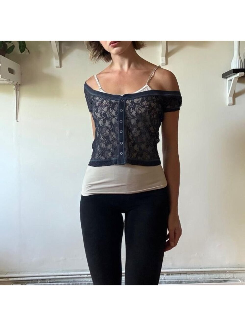 Y2K lace off-the shoulder baby tee — Hollister & Co.